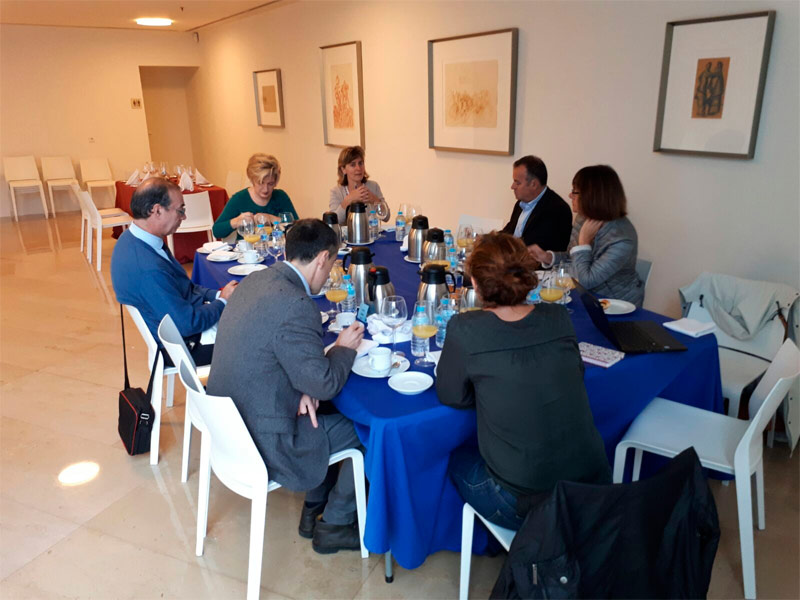 Desayuno Medios Crecermas