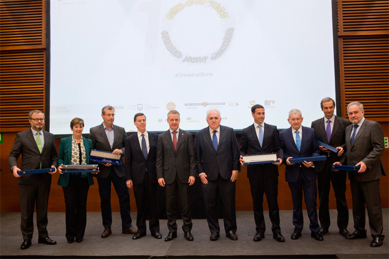 Orkestra 10 aniversario agradecimiento a colaboradores publico privados